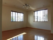 木目のぬくもりが味わい深いキッチンに